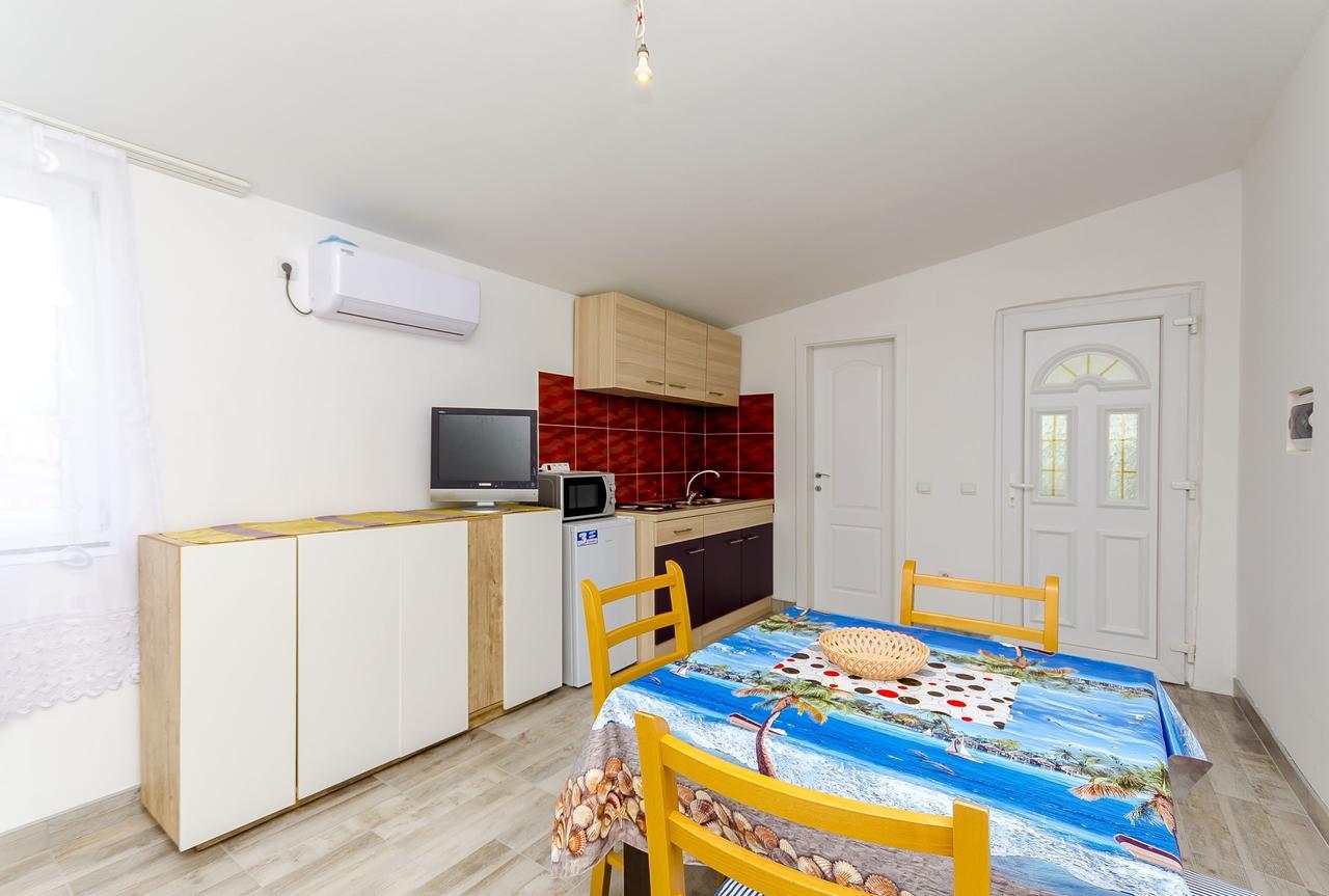 Apartments Mirko I Anda Donji Okrug  Ngoại thất bức ảnh