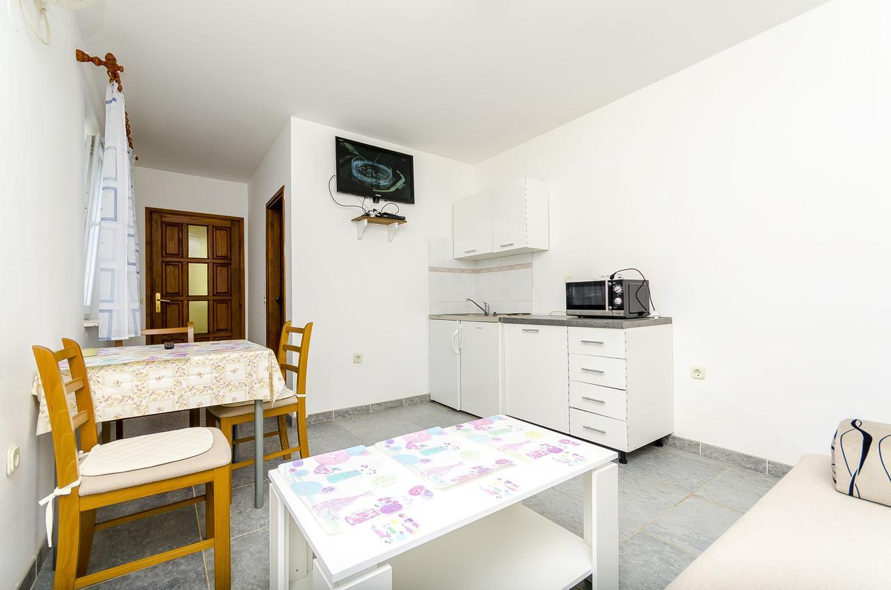 Apartments Mirko I Anda Donji Okrug  Ngoại thất bức ảnh